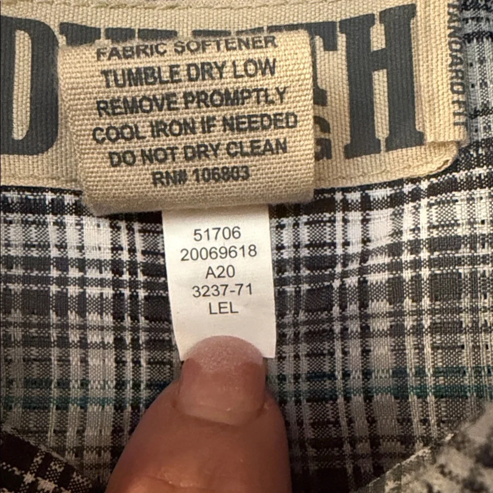 Duluth Trading Co Breezeshooter Standard Fit Plaid Button Down Shirt Performance - Picture 3 of 7